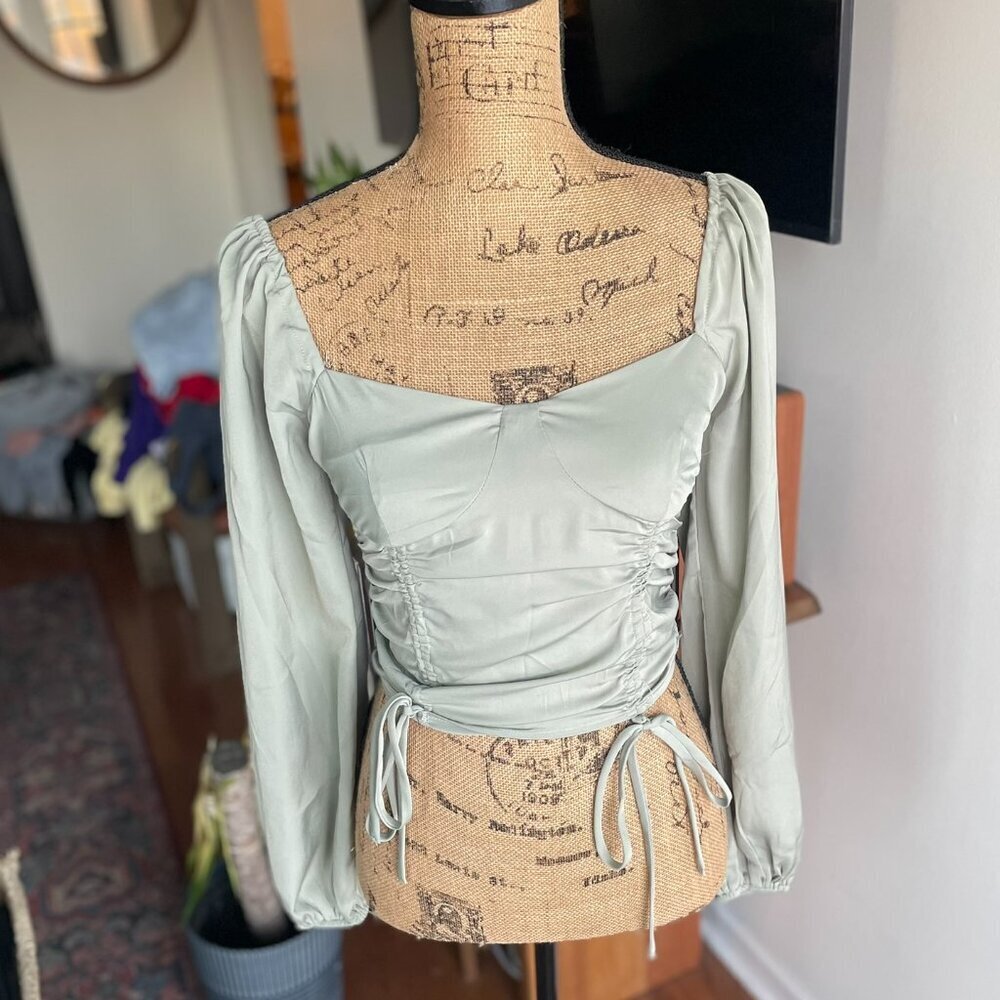 Forever 21 – Sage Green Ruched Long Sleeve Top – Size S​​